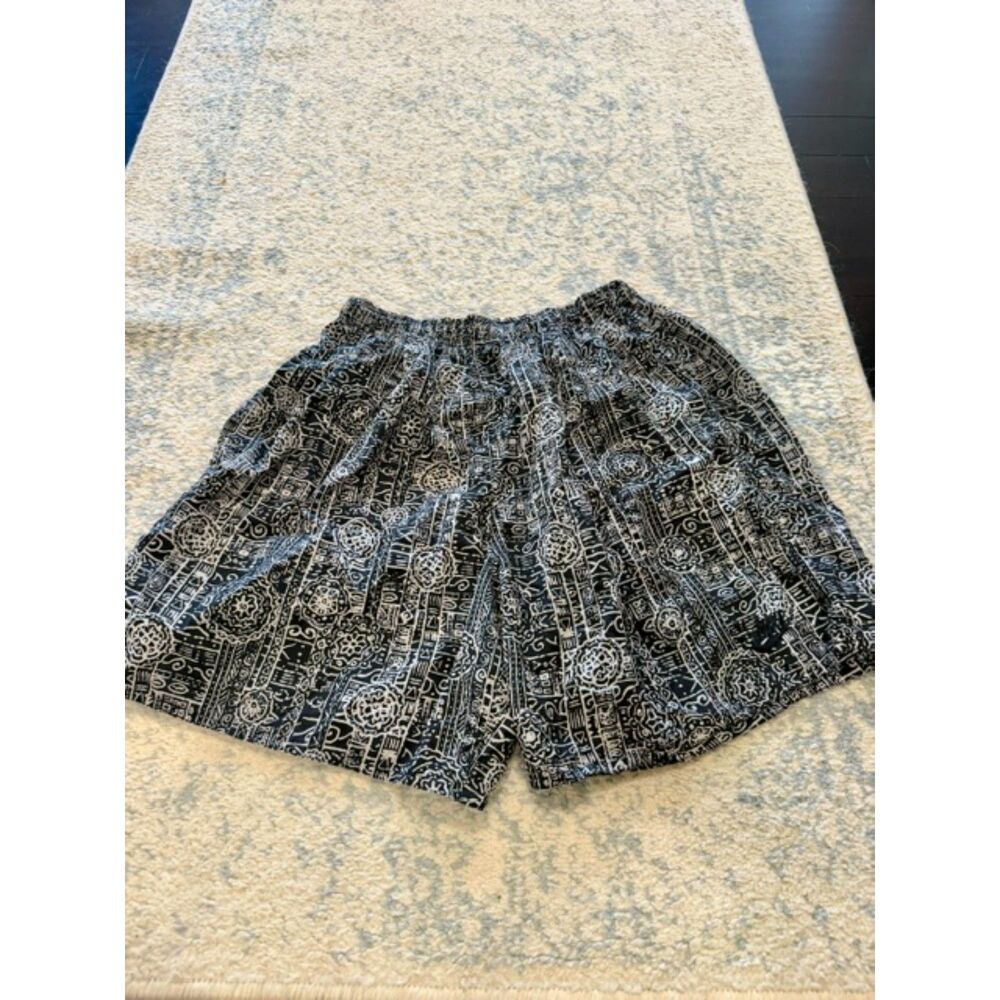 Vintage 1990s Nike boys youth medium tribal/geometric print nylon shorts